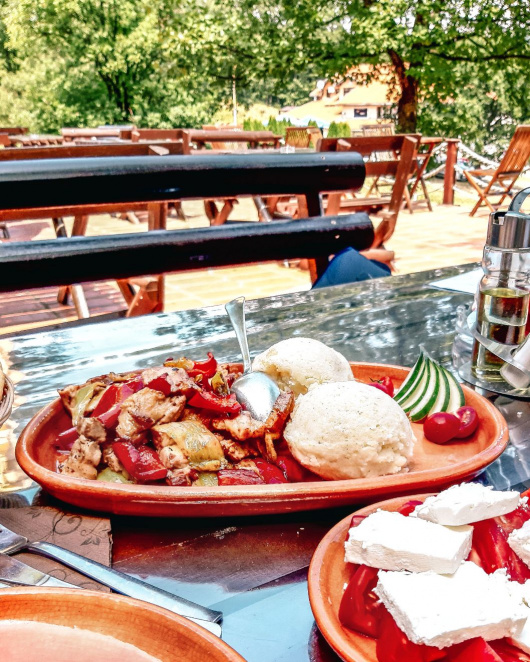 Pauza za klopu i čuveno "Tepano meso"