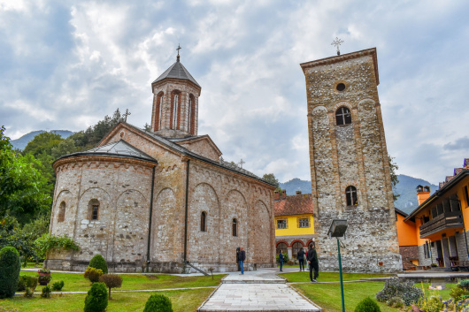 Manastir Rača